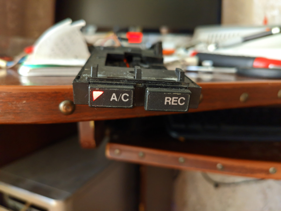 REC -независимая рециркуляция воздуха в салоне — Audi 80 (B4), 2,6 л ...