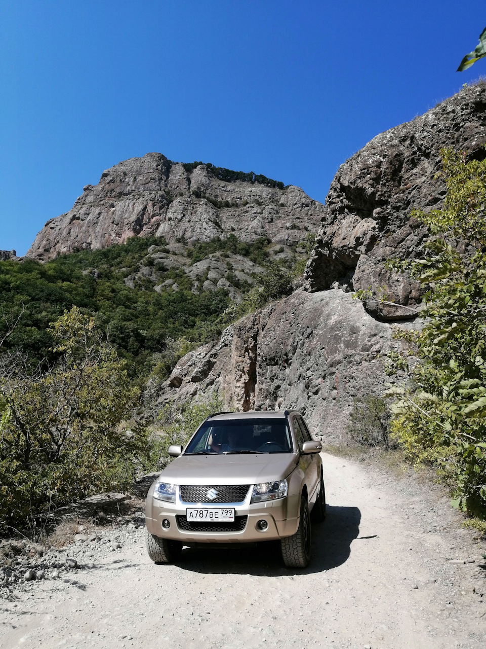 Крым . Горный перевал Белогорск – Приветное . — Suzuki Grand Vitara (2G),  3,2 л, 2009 года | путешествие | DRIVE2