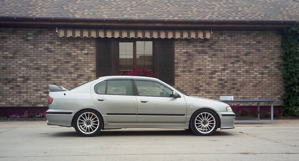 объезжал пробку и сделал пару кадров… — Nissan Primera (P11)