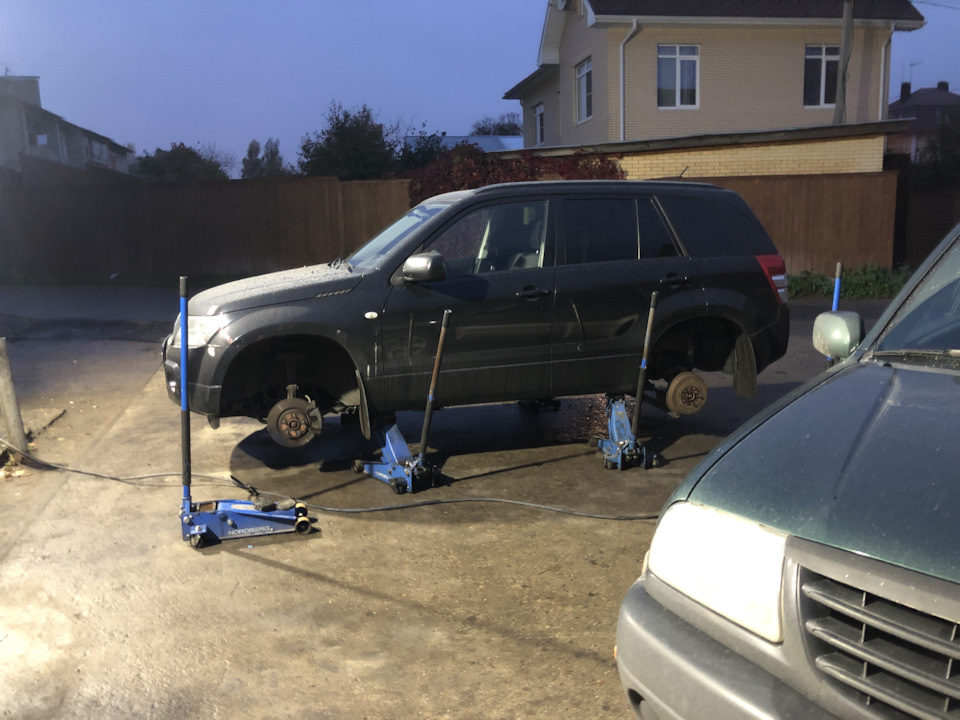 Шины зимние без шипов — Suzuki Grand Vitara (2G), 2 л, 2008 года | шины ...