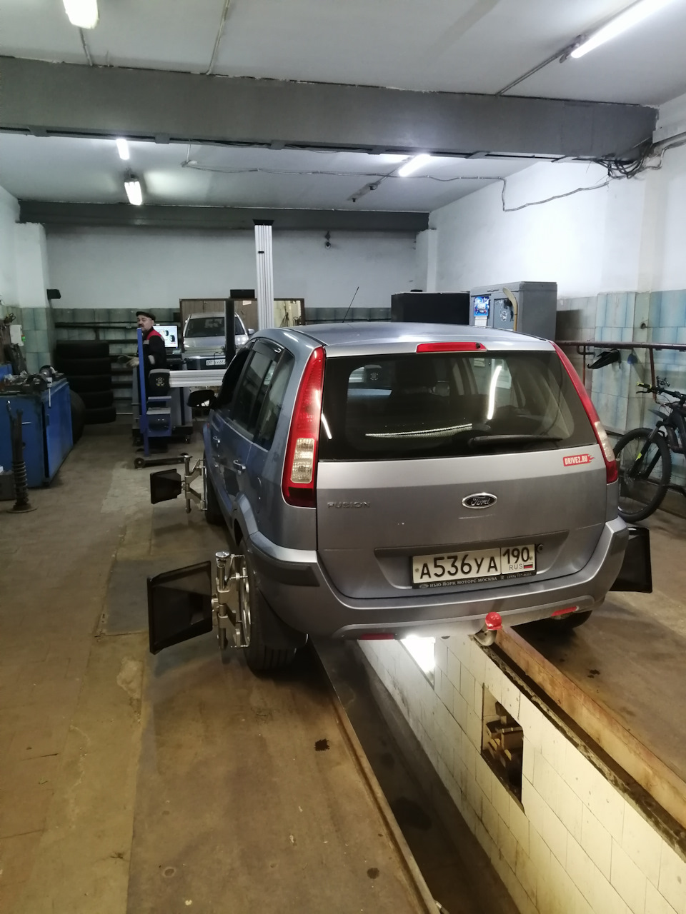 Сход-развал, покривел руль. — Ford Fusion, 1,4 л, 2007 года | плановое ...