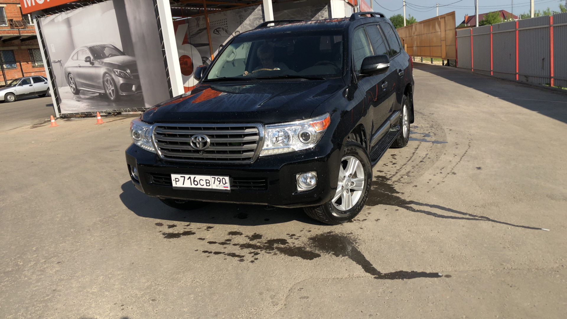 Toyota Land Cruiser 200 4.5 дизельный 2013 | “Роскошный Джордж” на DRIVE2