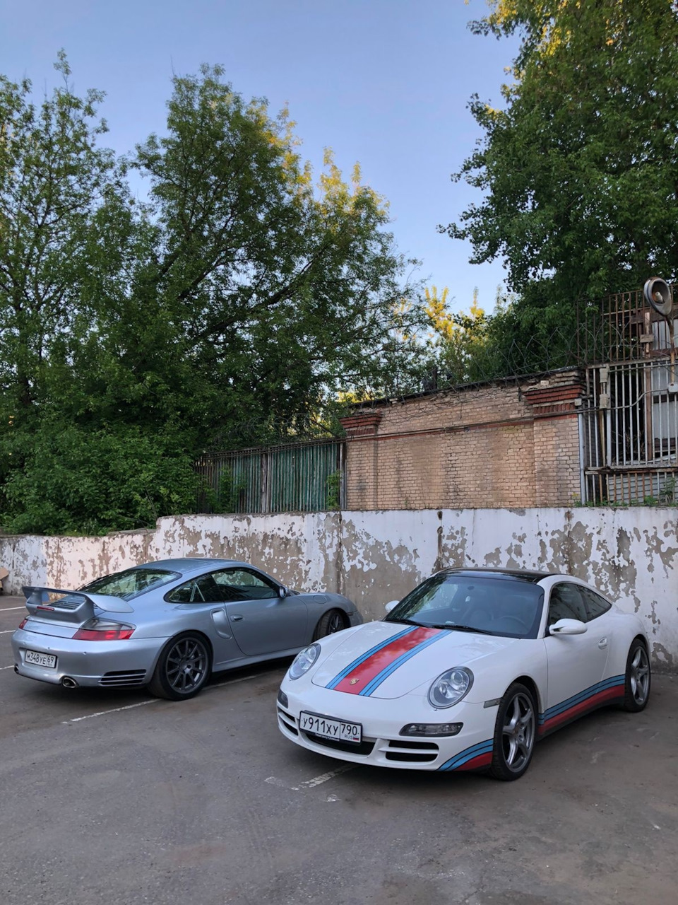 Нежданчик от серого — Porsche 911 (996), 3,6 л, 2002 года | поломка | DRIVE2