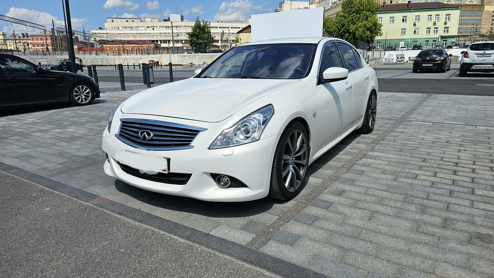 Infiniti G25 2.5 бензиновый 2013 | 🔰 White doll на DRIVE2