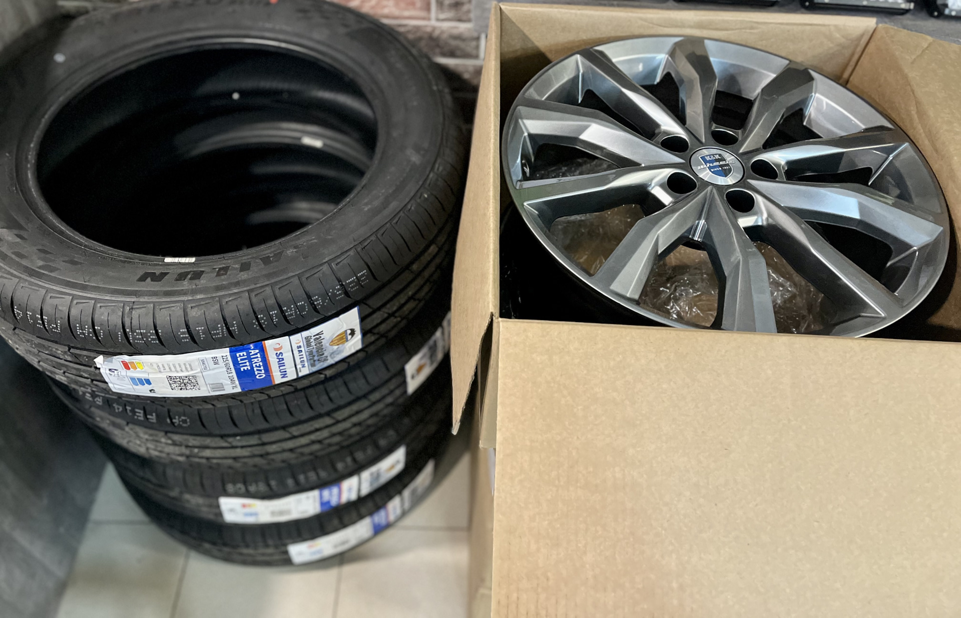 Диски кик портер (кс906). Диски кик 776. Кик портер r18. K&k 7,5x18/5x114,3 et37 d66,6 портер (кс906) дарк платинум. Кик 776.