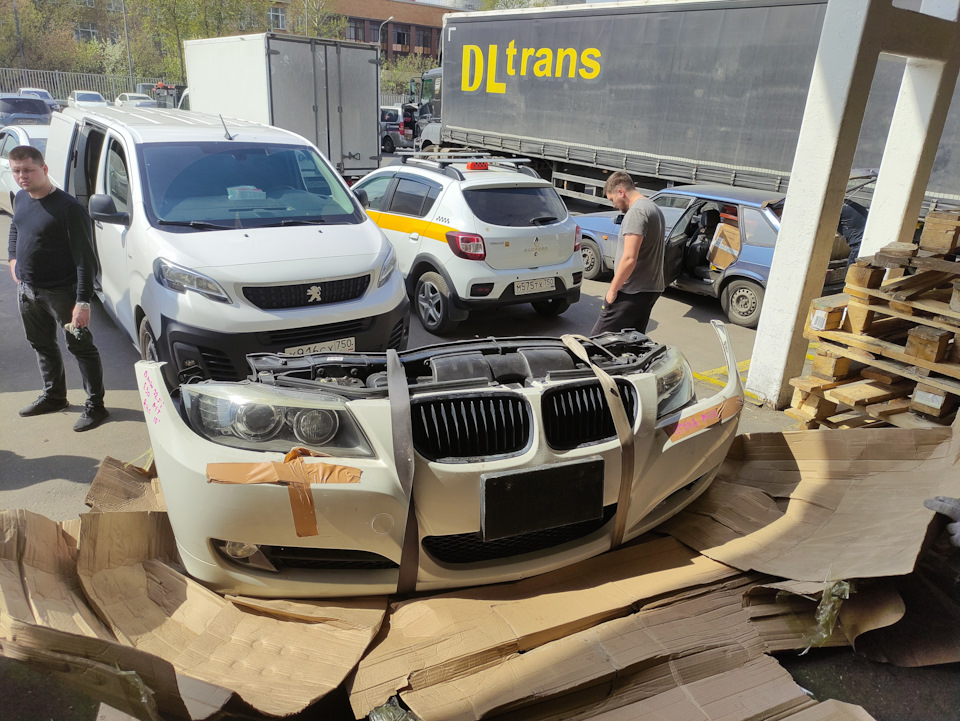 Photo from the logbook BMW 3 series (E90)