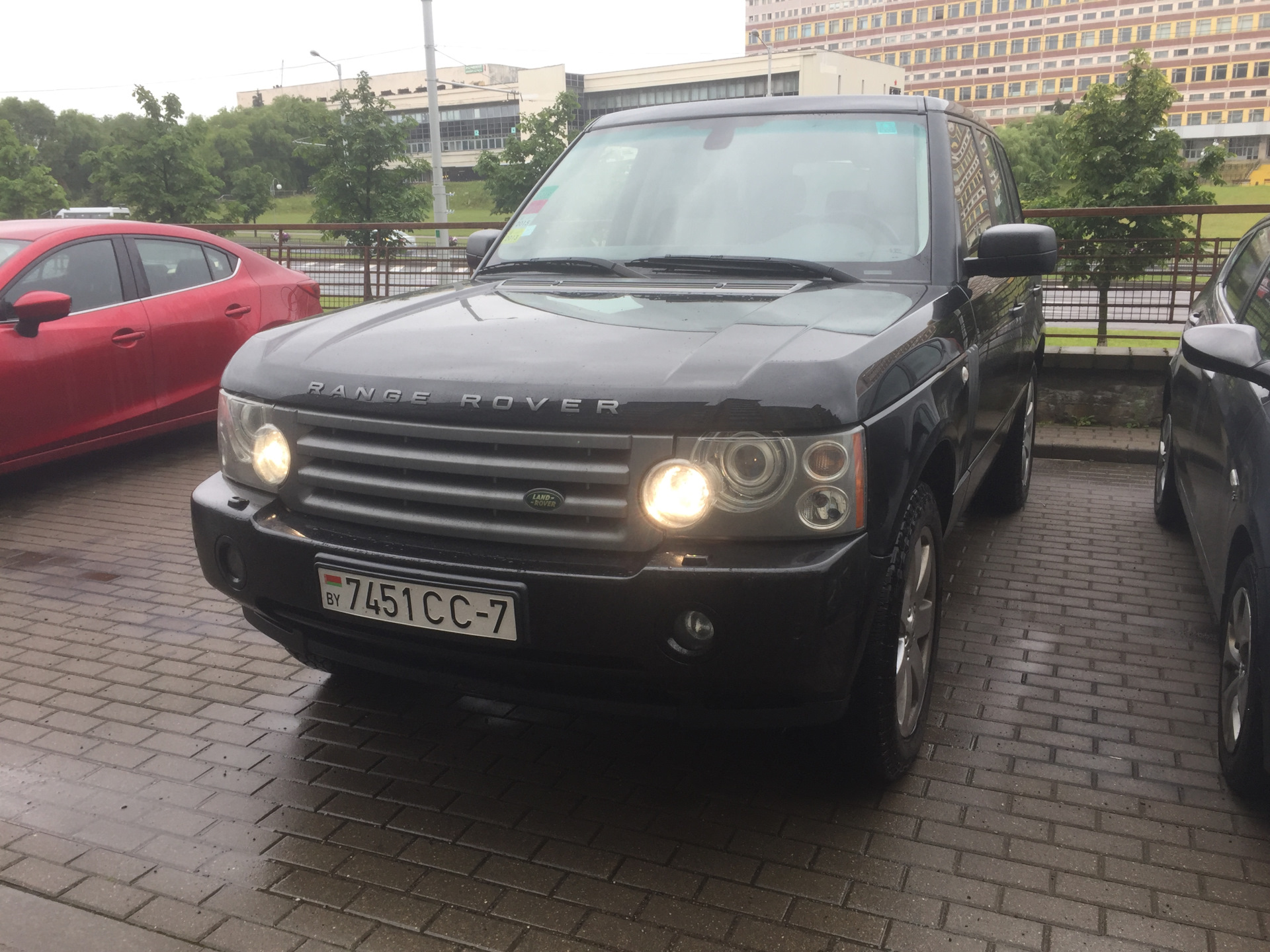 Света range rover. Рендж Ровер Вог 2008. ДХО на range Rover l322. Свет range Rover l322.