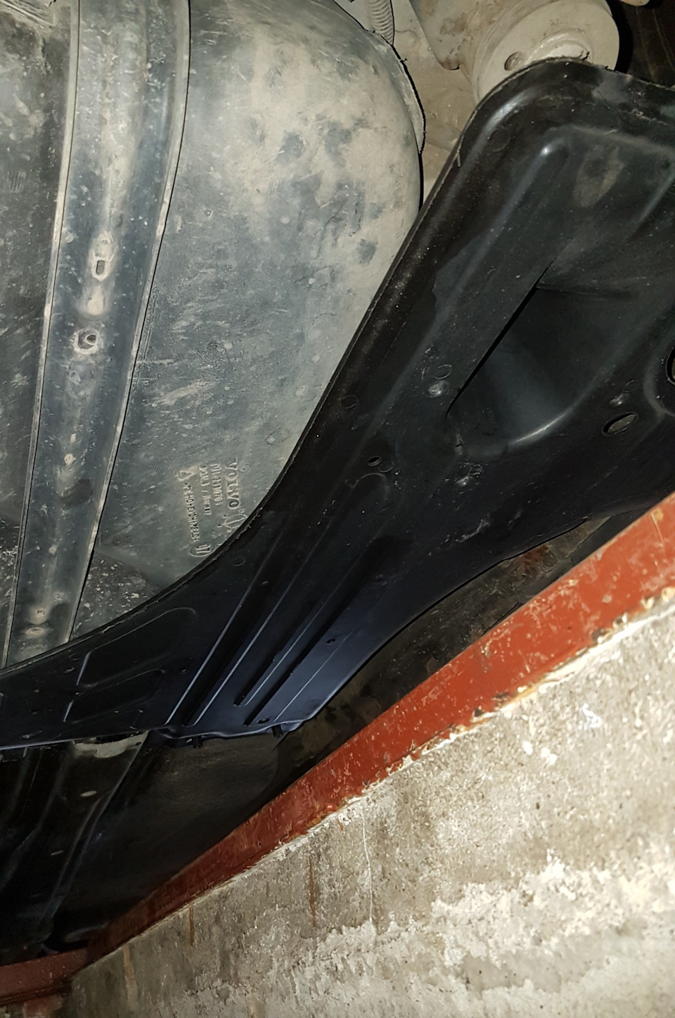 Фото в бортжурнале Volvo S80 (2G). Запчасти на фото: 0103001