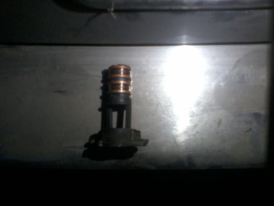 Замена токосъемных колец и подшипников генератора — Volkswagen Golf Mk4 ...