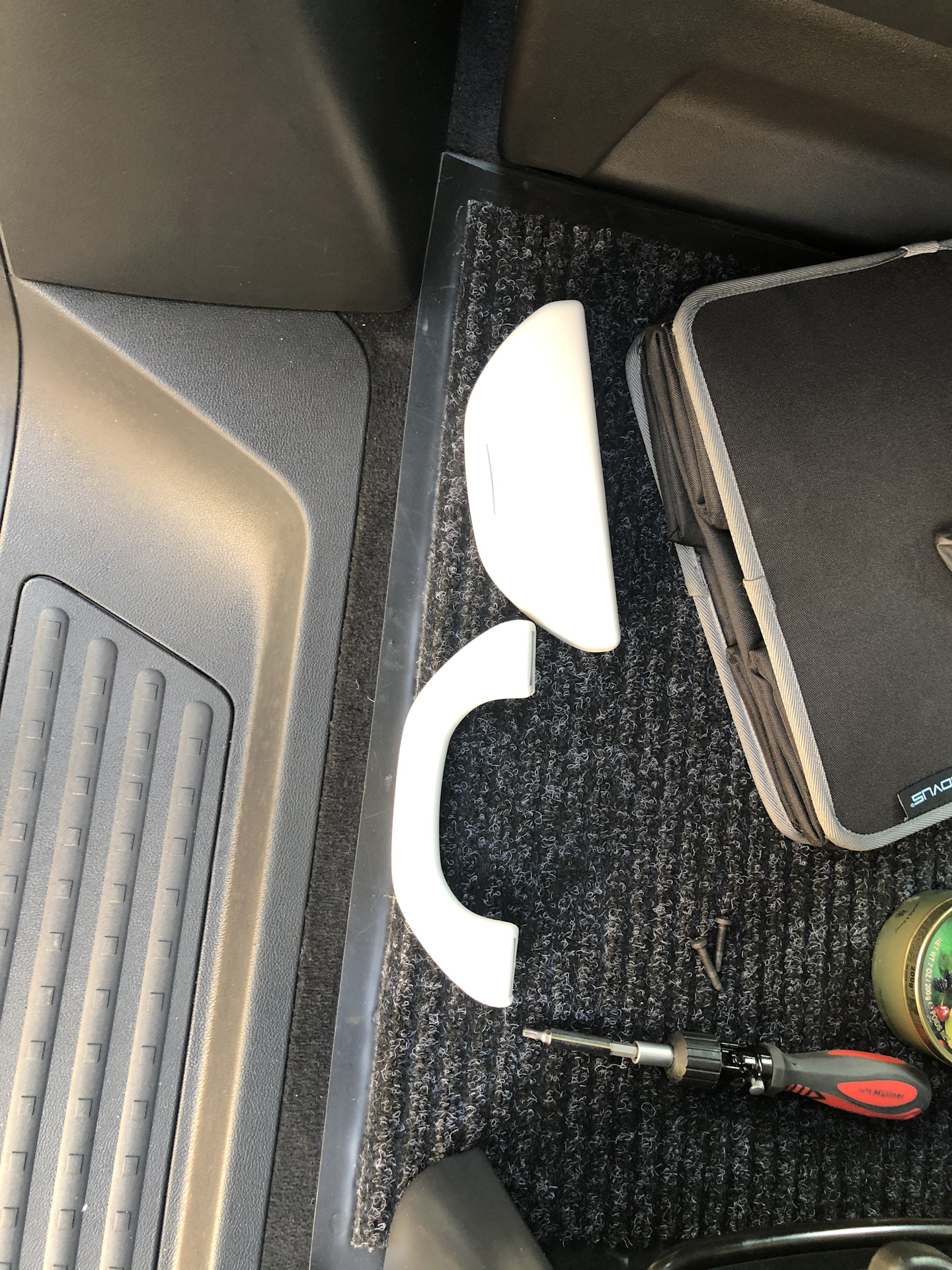 Мелкие изменения … — Volkswagen Multivan (T6), 2 л, 2019 года ...