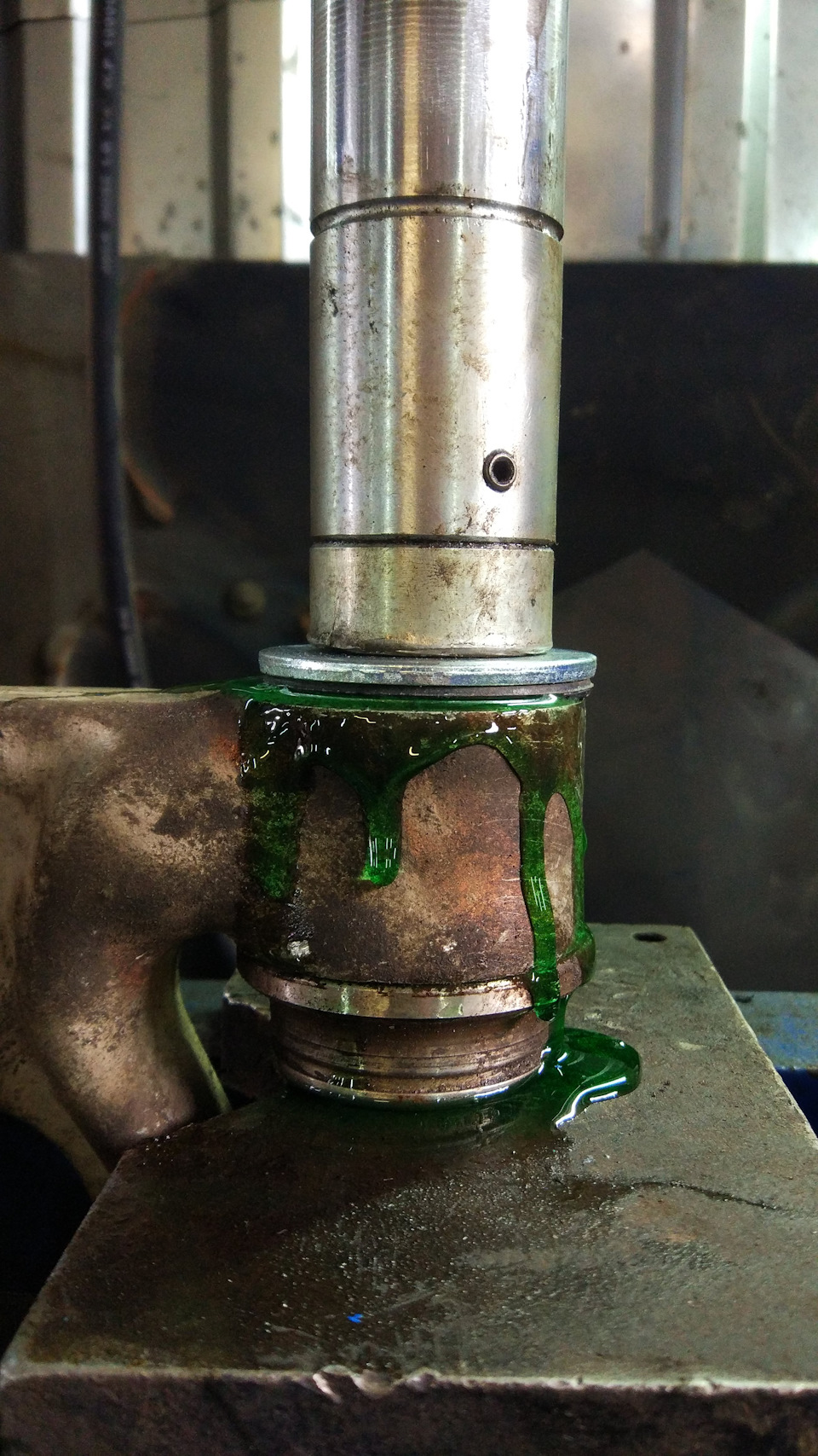 Скрипы в передней подвеске. Стойки заднего табилизатора — Volkswagen ...