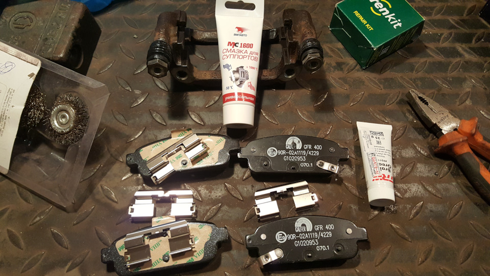 #58 Опять клинит задний суппорт (замена колодок) — Chevrolet Cruze ...