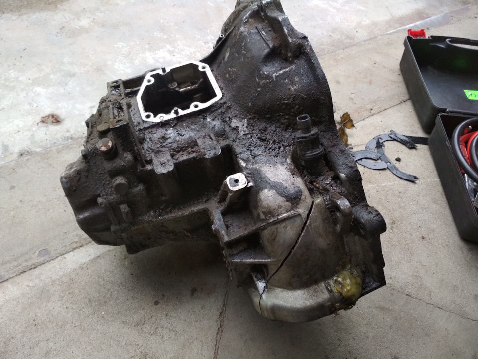 Общая картина. Трещина реально огромная — Chevrolet Lacetti SW