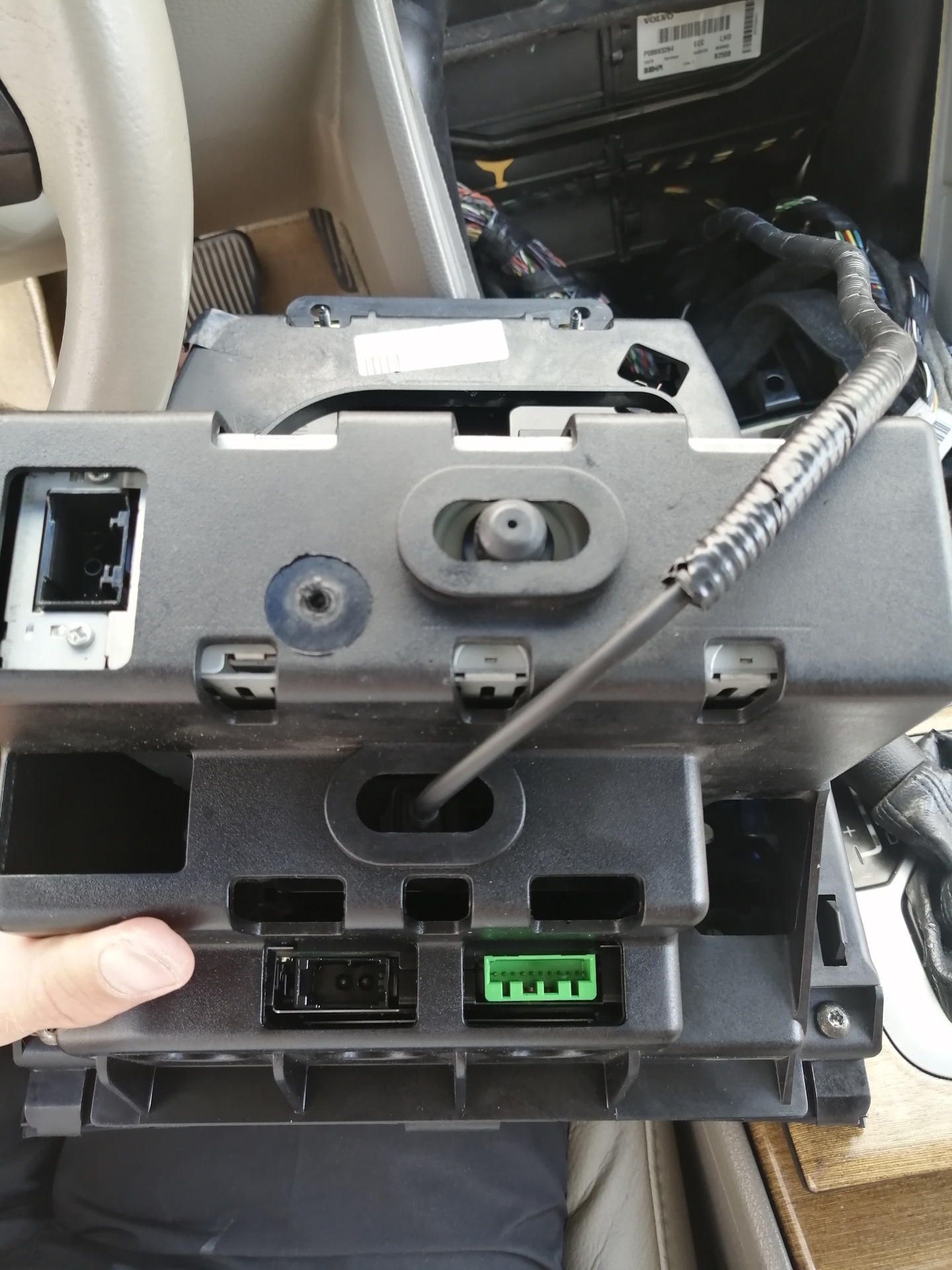 Установка Optim Apollo в Вольво ХС90 — Volvo XC90 (1G), 2,5 л, 2004 ...