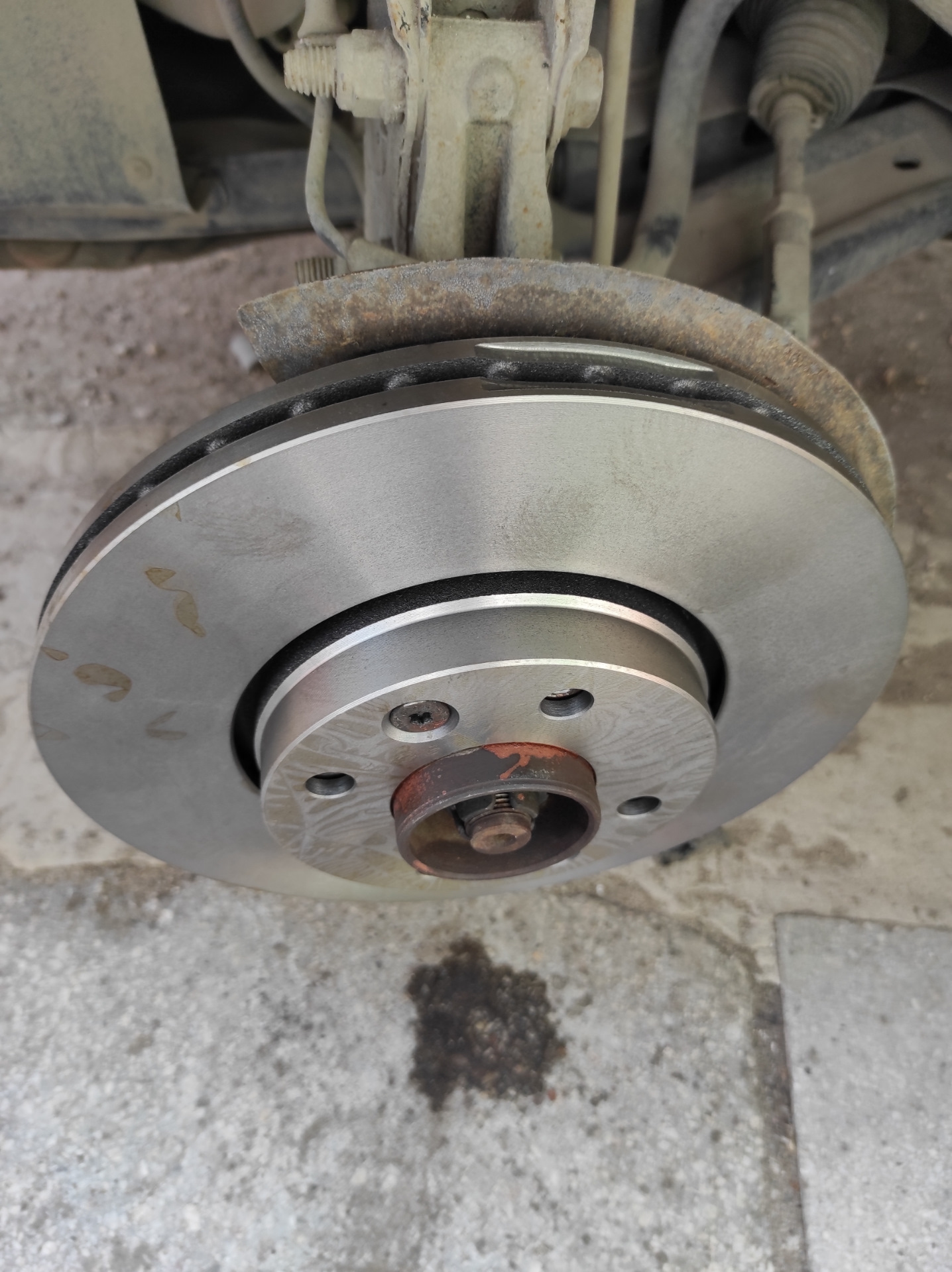 могут ли быть тормозные диски. могут ли быть тормозные диски. замена ступичного ауди f3. замена колодок ауди. могут ли быть тормозные диски.