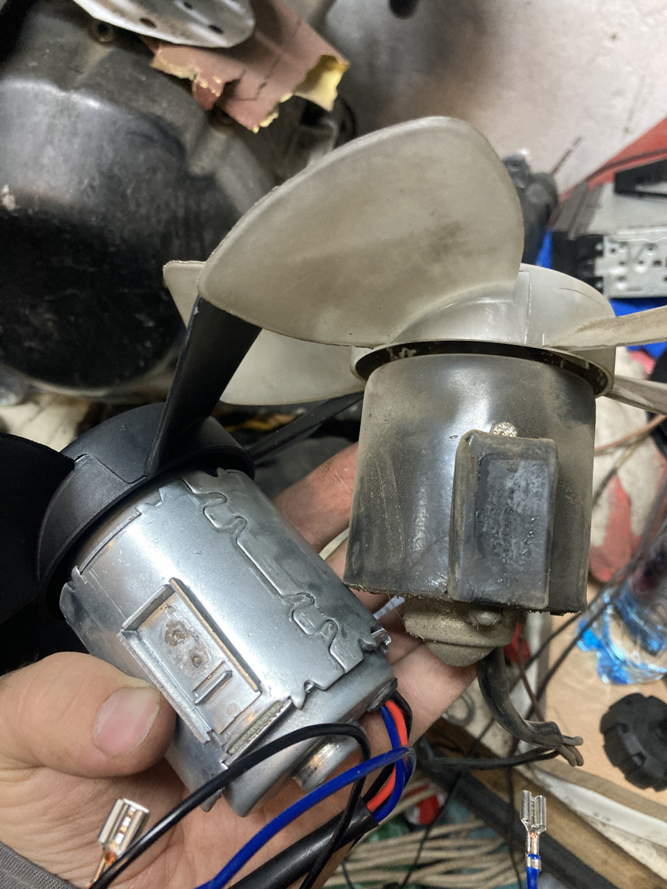 Замена моторчика печки — Lada 2131, 1,8 л, 2007 года | запчасти | DRIVE2