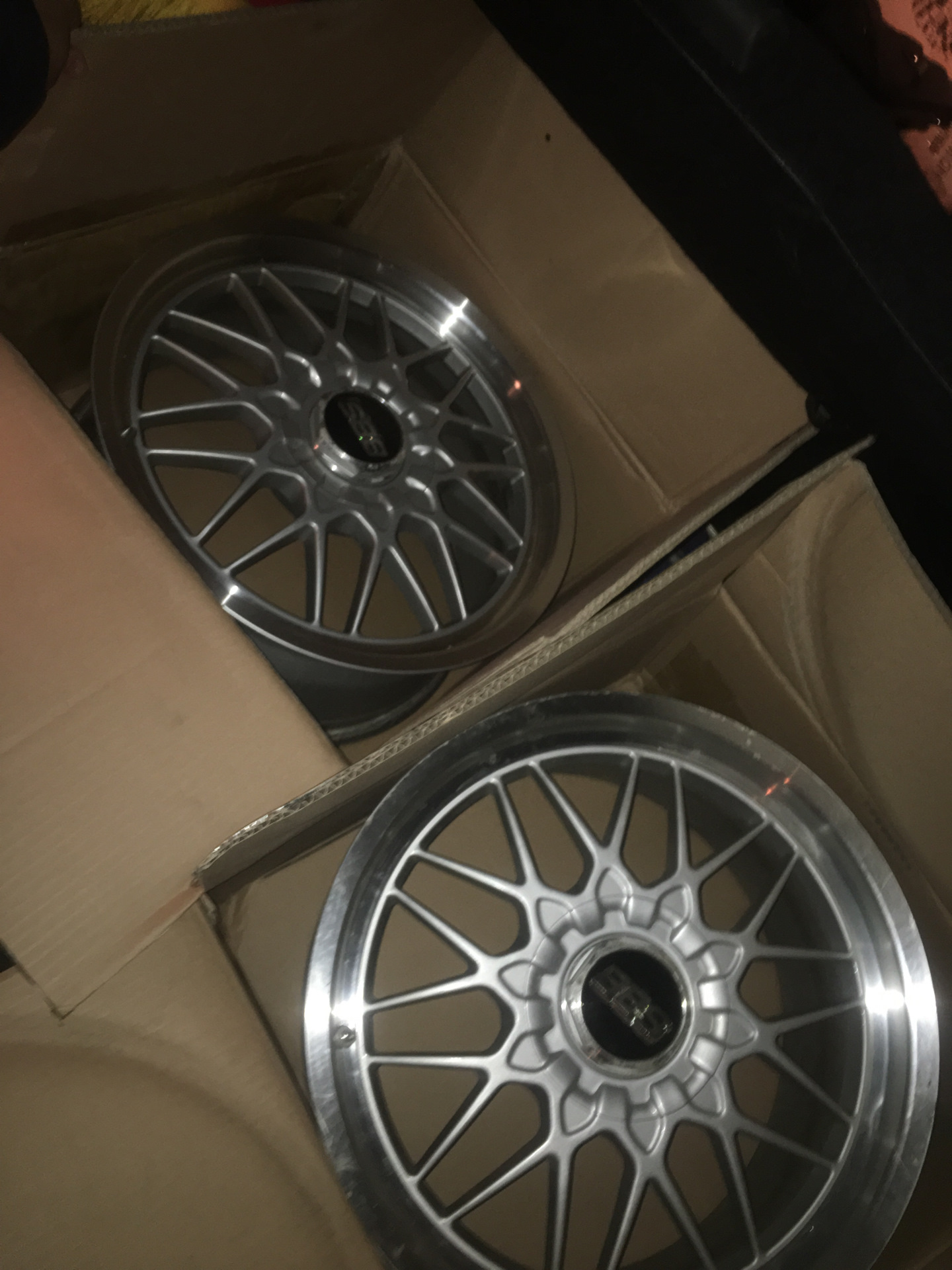 11 диски. Диски BBS j8. BBS rg211 диск. Октавия диски j8. BBS 8j STI диски 18.