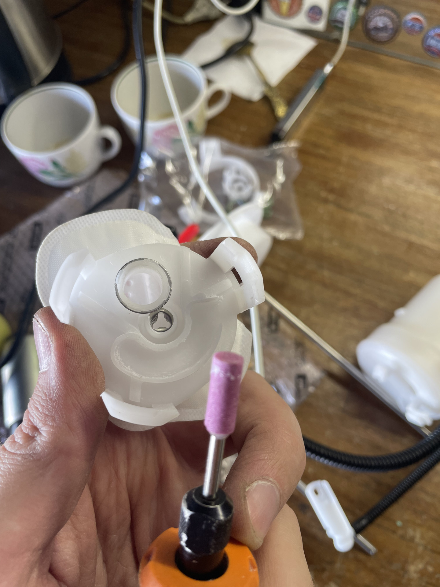 Топливный фильтр хавал н6 бензин. Фильтр тонкой очистки топлива ваз 2110. Поменять топливный фильтр ли. Поменять топливный фильтр ли. Топливный фильтр тонкой очистки ваз 2110.