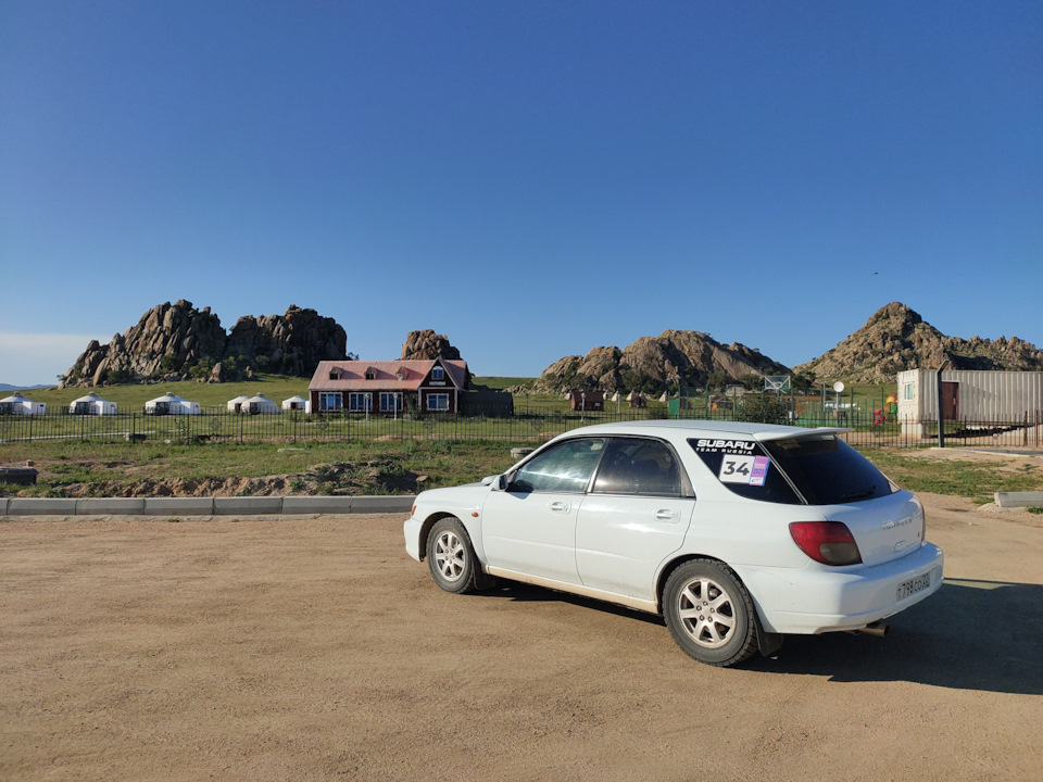 Возле ХаанБууза — Subaru Impreza (GD/GG)