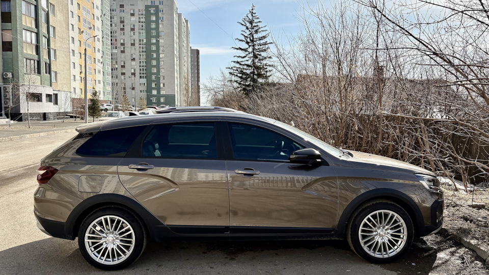 Lada Vesta SW Cross
