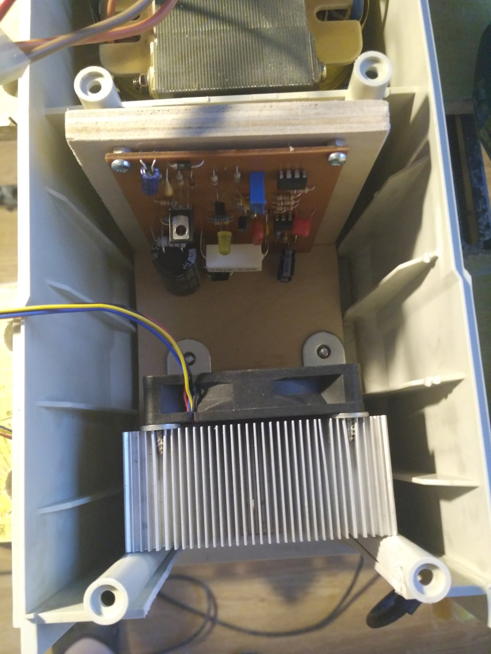 Зарядное устройство из трансформатора микроволновки для автомобильного ...