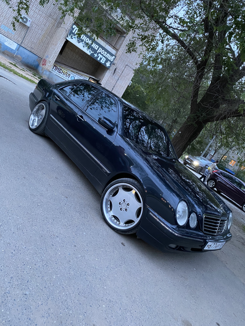 Затонировал — Mercedes-Benz E-class (W210), 2,8 л, 2000 года | своими  руками | DRIVE2