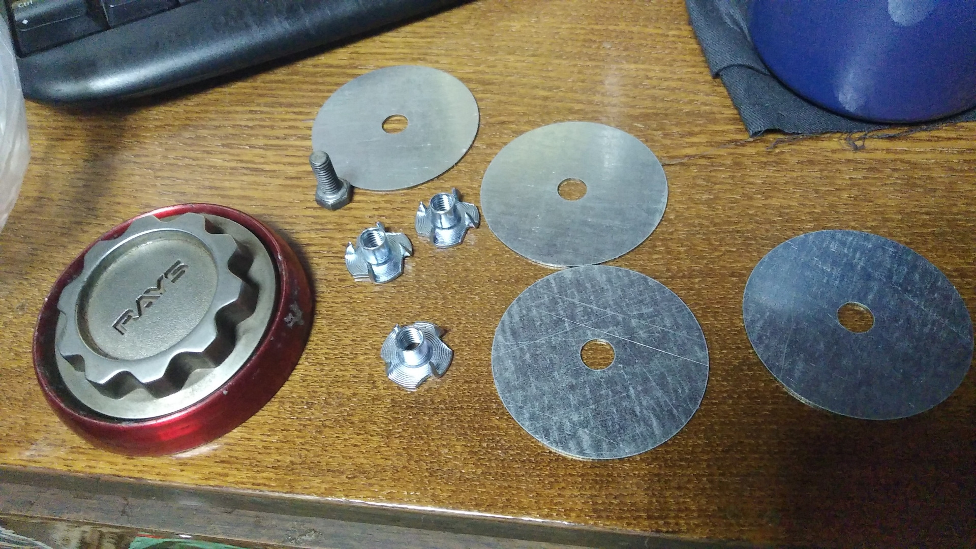 Реставрация колпачков на диски. Ремонт колпаков