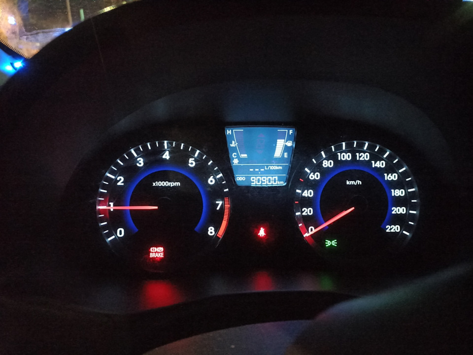 Фото в бортжурнале Hyundai Solaris (1G)