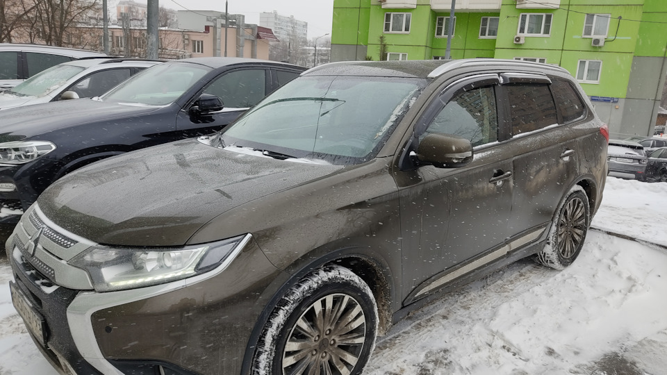 Mitsubishi Outlander