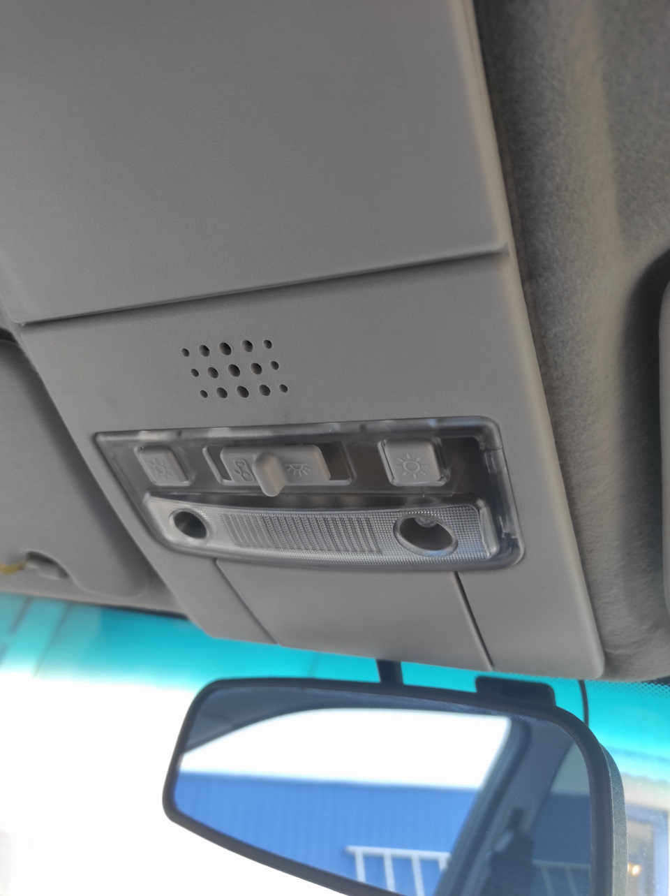 Led плафон освещения Люкс — Lada Приора седан, 1,6 л, 2009 года ...