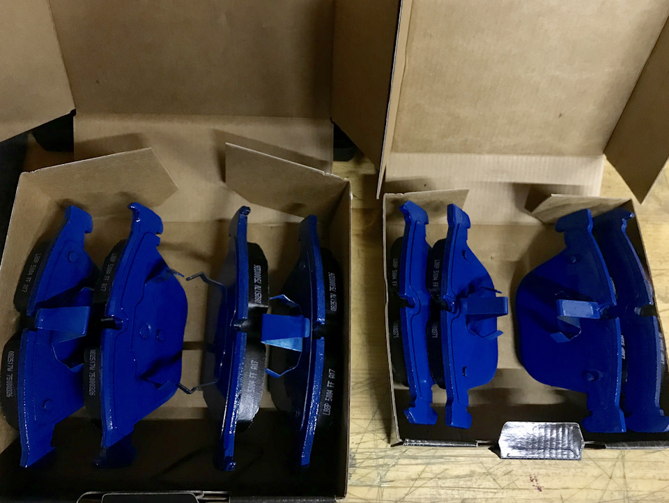 колодки и бронь пленка на фары — BMW M3 Coupe (E92), 4 л, 2008 года ...