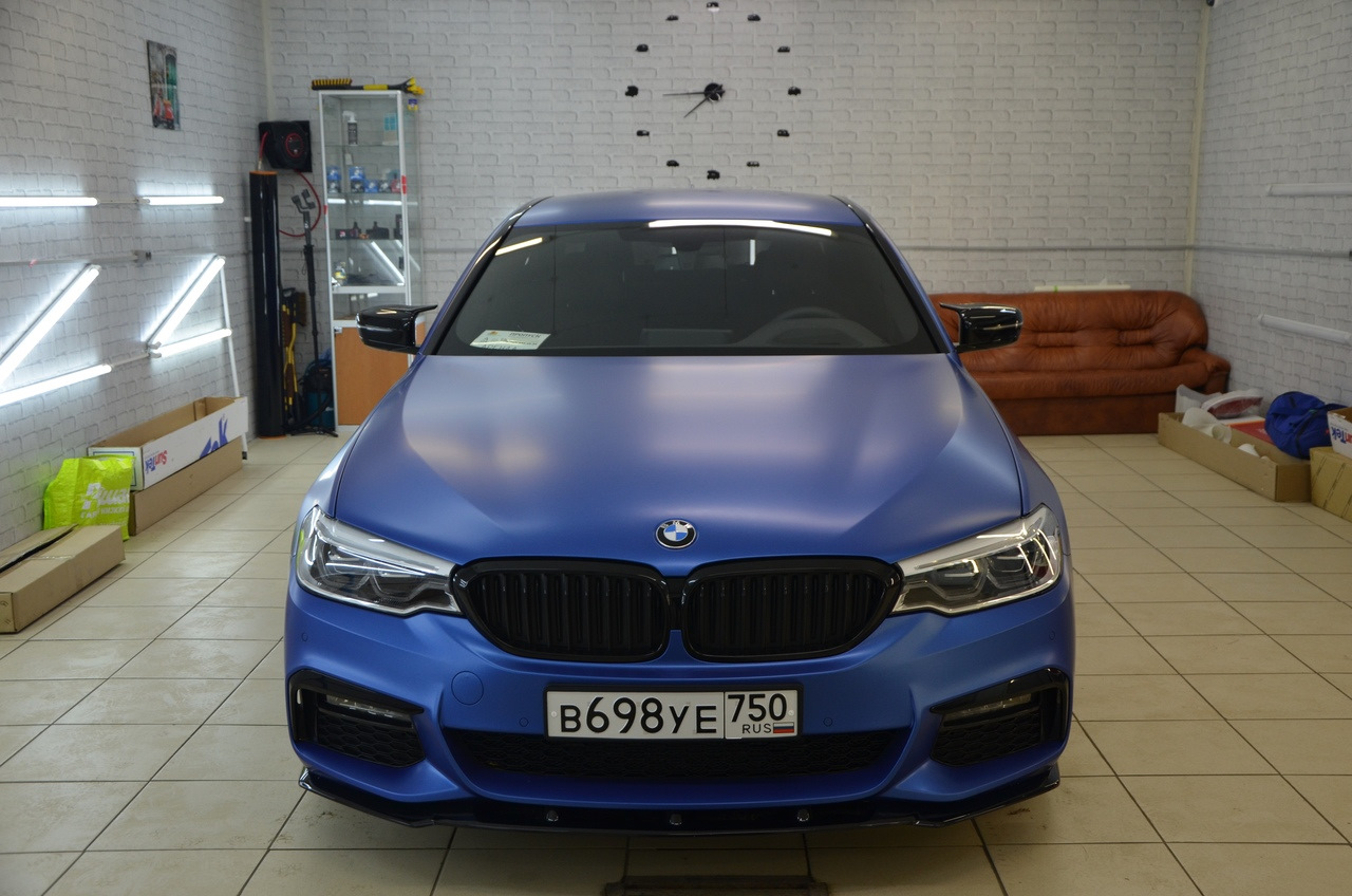 Синий 30. BMW g30 синий мат. BMW g30 матовый хром. BMW g30 матовая пленка. Синий матовый BMW f20.