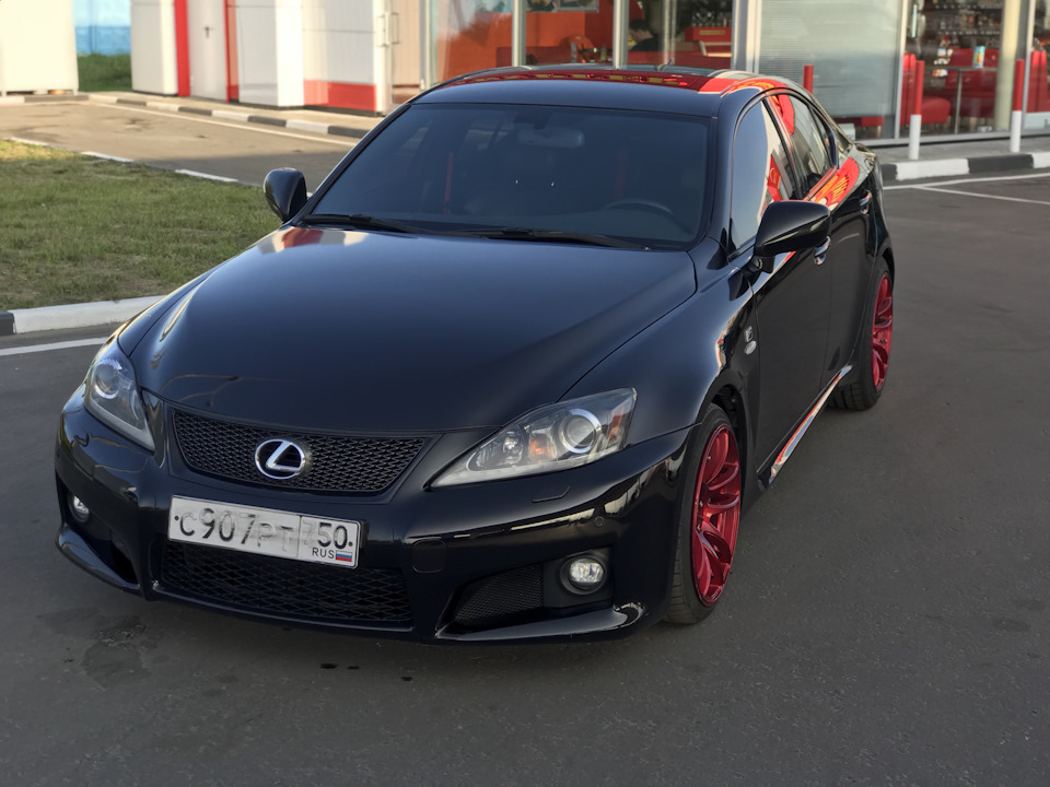 Lexus is 250 красный матовый