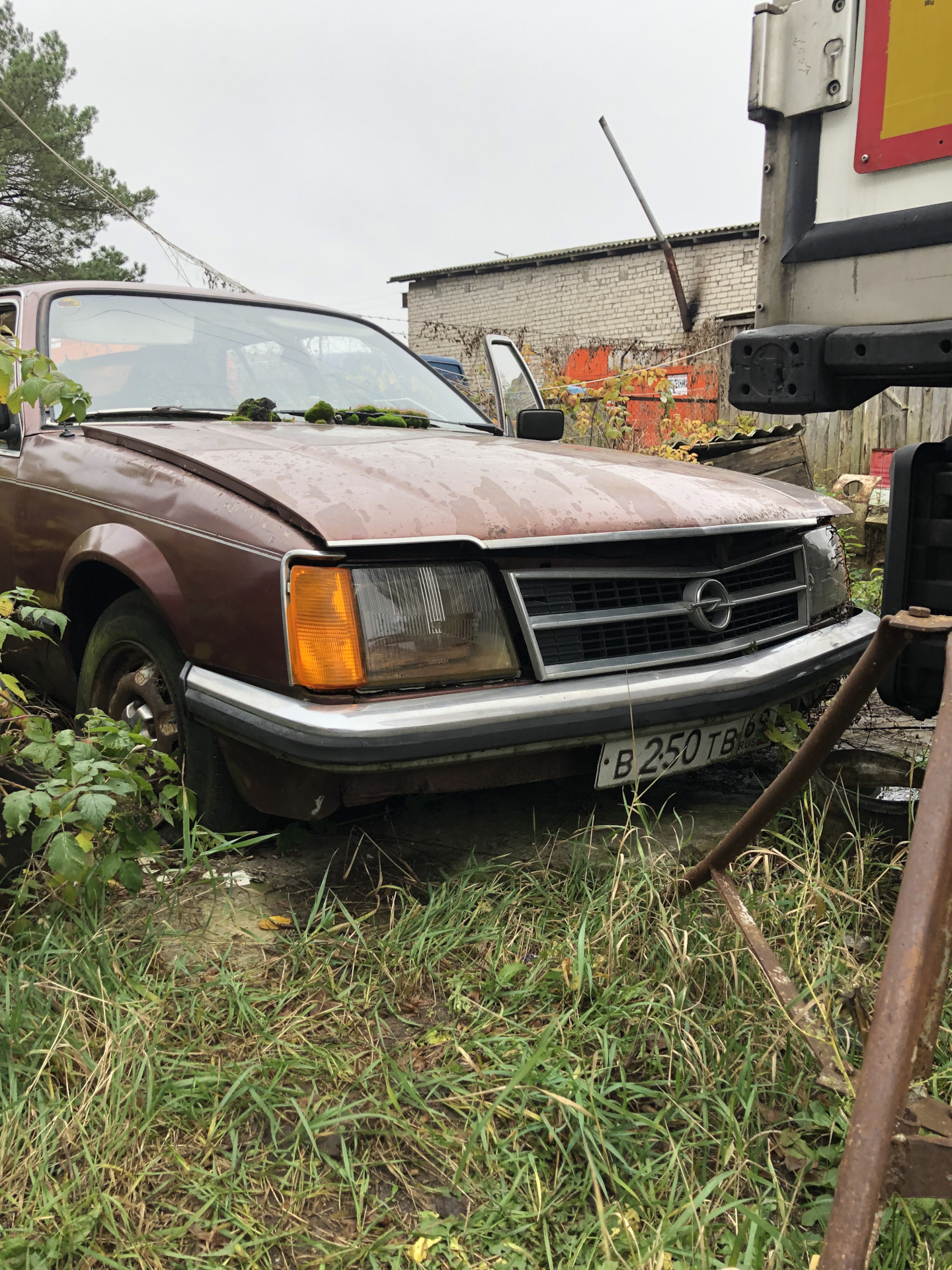 Ещё один откопанный Commodore — Opel Commodore C, 2,5 л, 1978 года |  покупка машины | DRIVE2