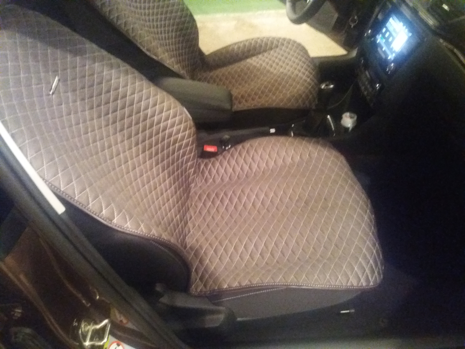 накидки на сиденья автомобиля шкода