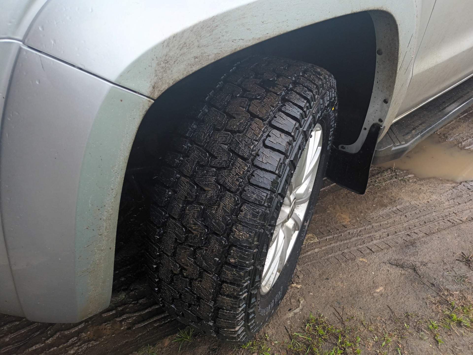 летняя резина на амарок Pirelli Scorpion All Terrain Plus 110H 265/60 ...