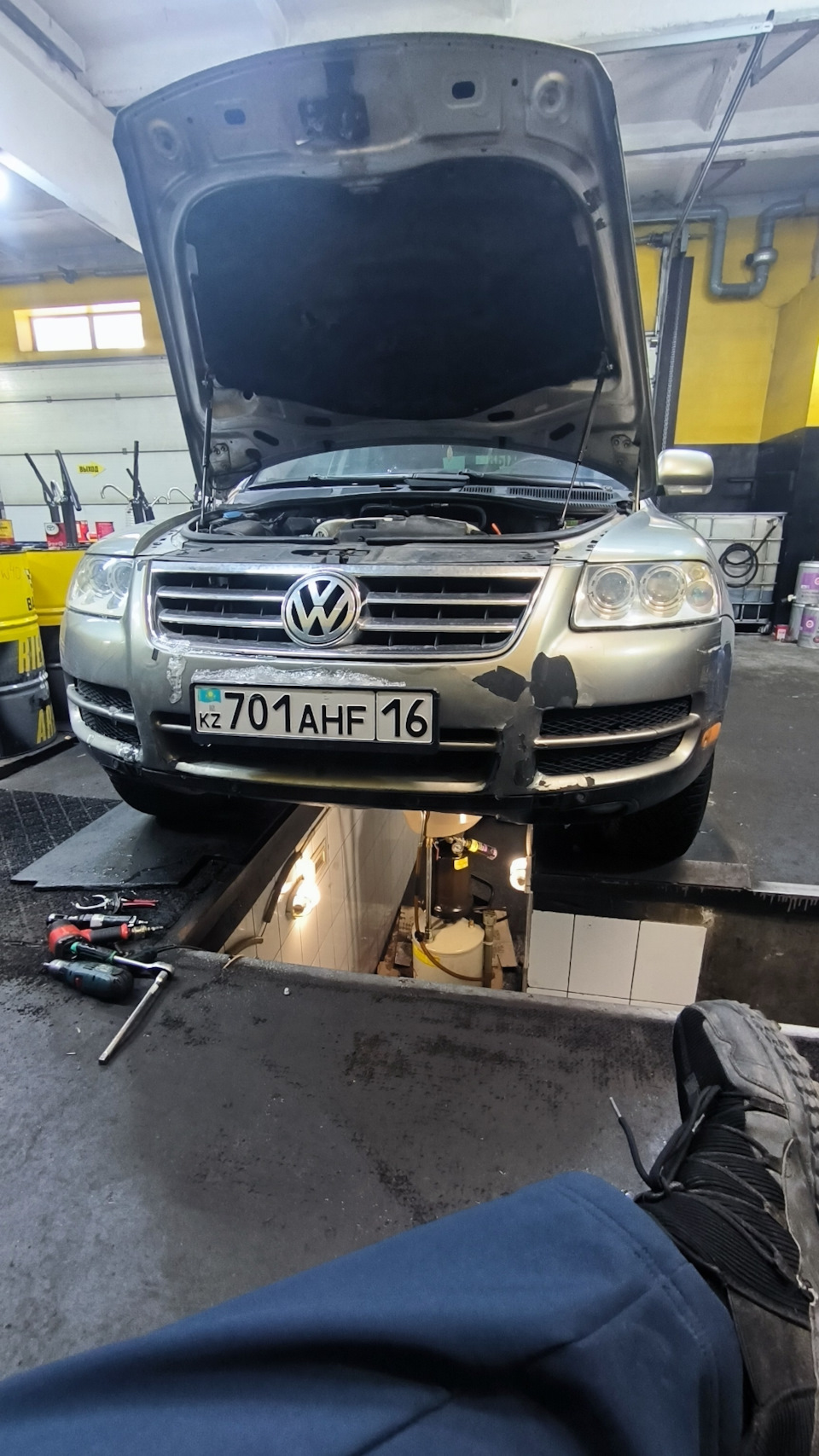 Замена всех масел — Volkswagen Touareg (1G), 3,2 л, 2004 года ...
