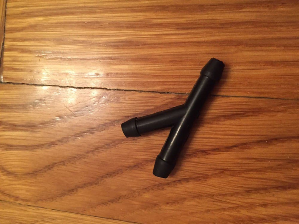 Плохо брызгает форсунка омывателя. Бракованный тройник. — Subaru ...