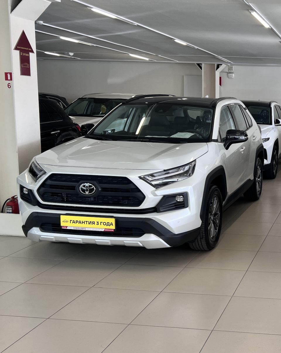 RAV4 Китай, комплектация Rongfang — Toyota RAV4 (5G), 2 л, 2019 года |  автозвук | DRIVE2