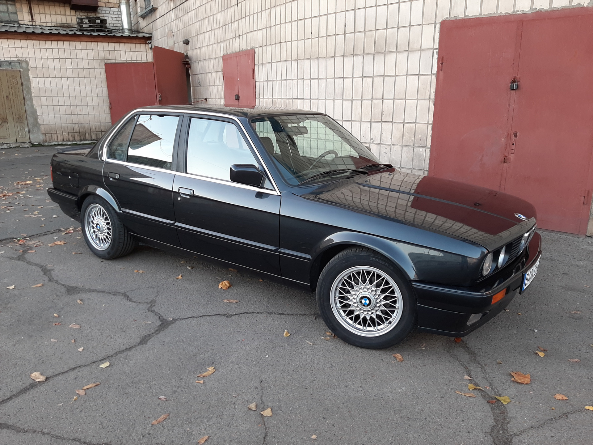 Посадка. Колеса. Сомнения. — BMW 3 series (E30), 2,5 л, 1990 года |  стайлинг | DRIVE2