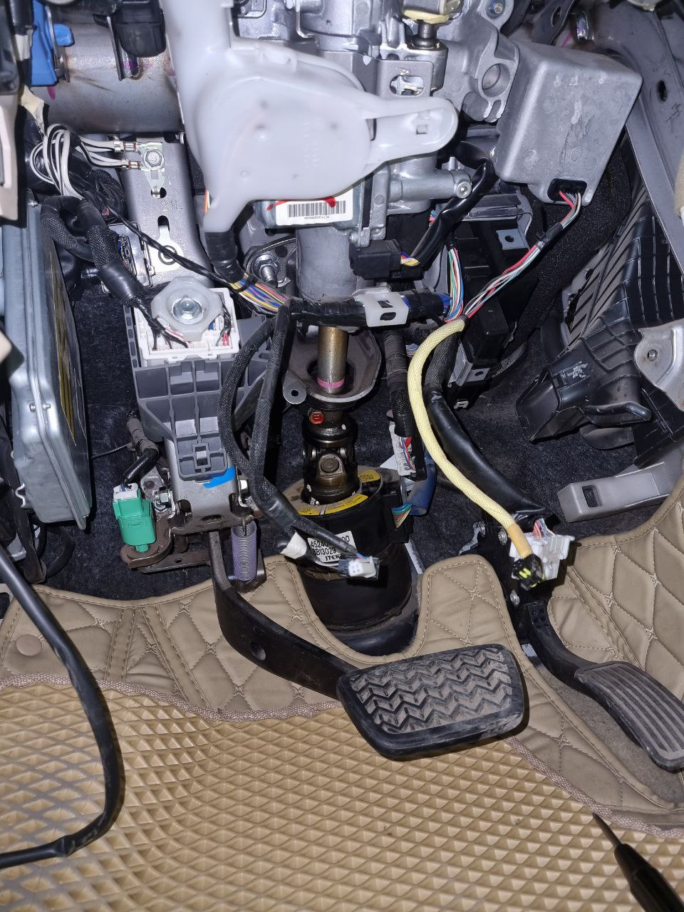 21. КАК ВЫЛЕЧИТЬ СТУК В РУЛЕВОЙ КОЛОНКЕ LEXUS LX570 ЗА СТО РУБЛЕЙ ...