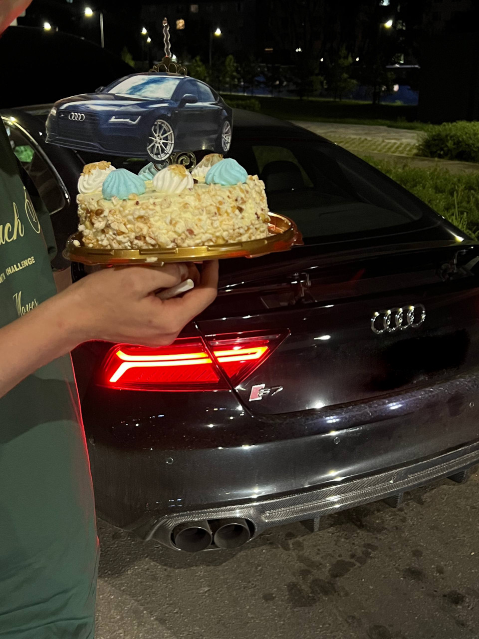 Фото в бортжурнале Audi S7 (1G)