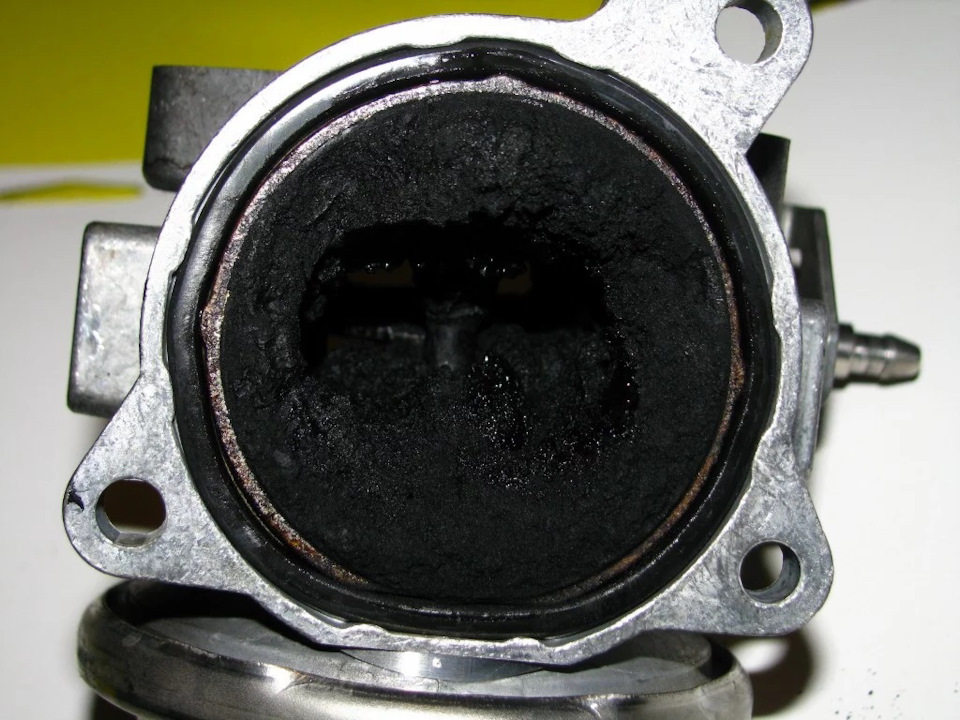 Неисправность егр симптомы. Егр 53445. Клапан егр ваз 2110. Неисправность егр симптомы. Забитый клапан егр.