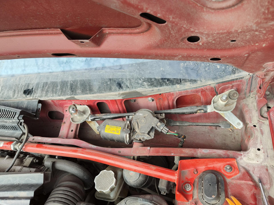 Скрипят щетки? Нет, трапеция… — KIA Rio (2G), 1,4 л, 2011 года | своими ...