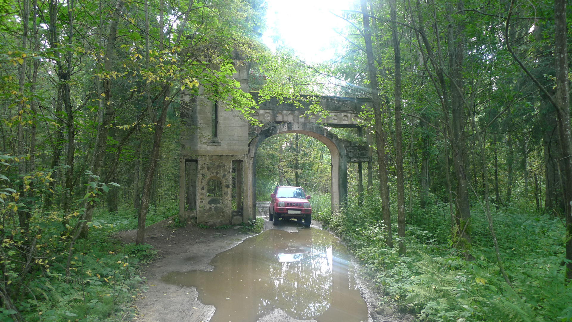 Солнечный рейд дождливого лета. Церкви и усадьбы. — Suzuki Jimny, 1,3 л,  2007 года | путешествие | DRIVE2