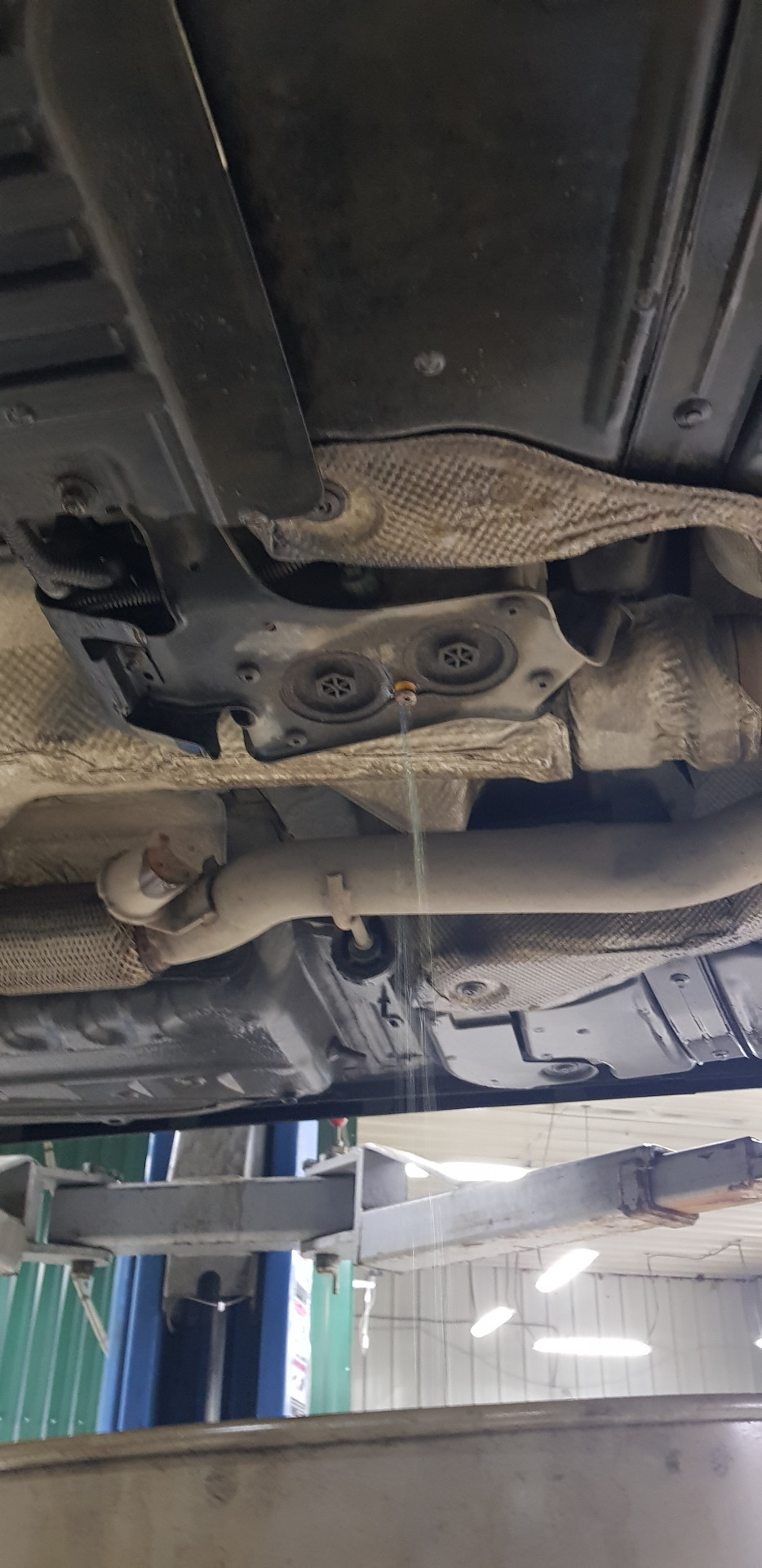 Фото в бортжурнале Jeep Grand Cherokee (WK2)