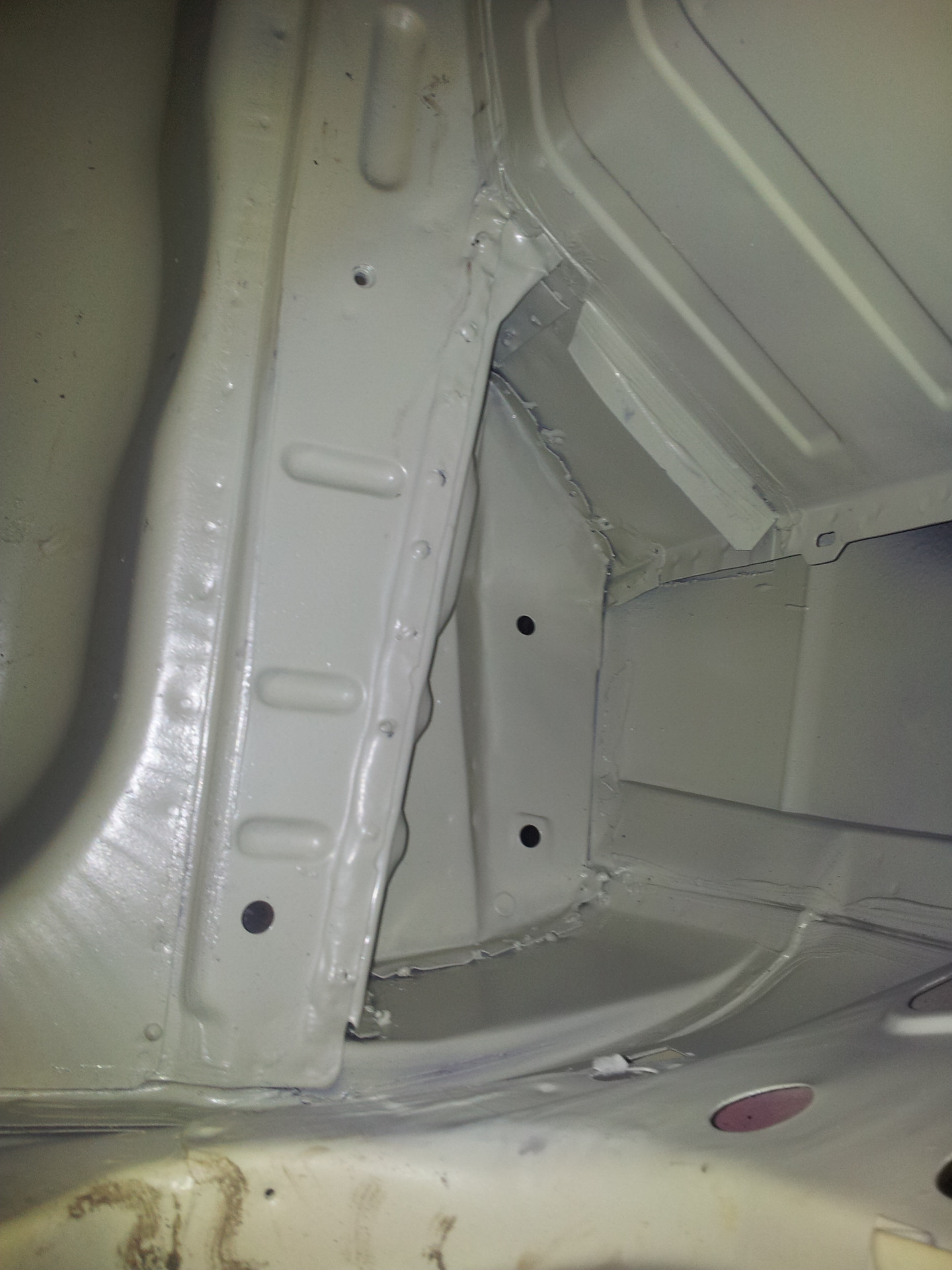 История одного автомобиля. Часть 5. Частичная пескоструйка и грунтовка ...