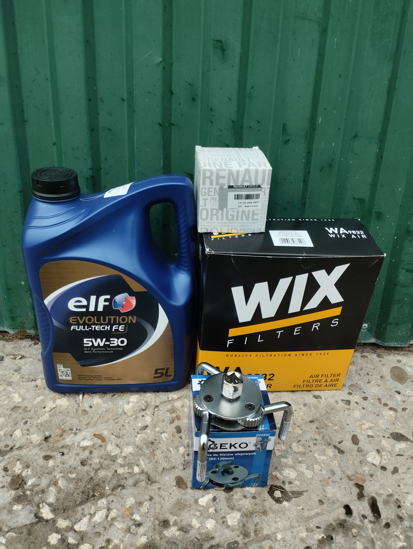 Замена масла 2 — Renault Megane IV, 1,5 л, 2016 года | плановое ТО | DRIVE2