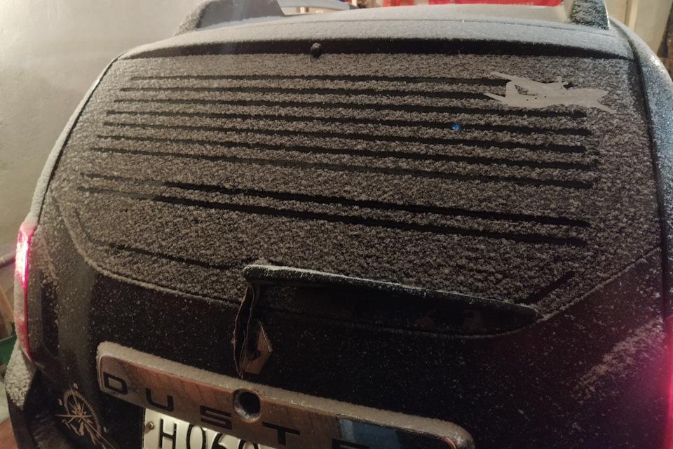 Обогрев заднего стекла с пропусками. Нити обогрева не все исправны ...