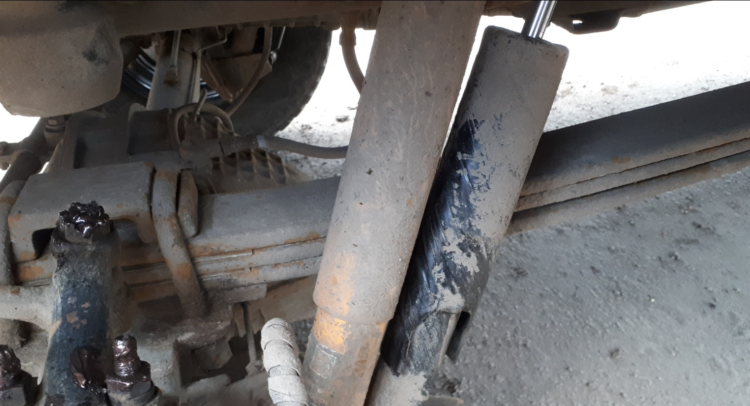 Измерение биения передних тормозных дисков. — ГАЗ Соболь 4х4, 2,3 л ...